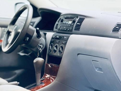 2007 Toyota Corolla LE