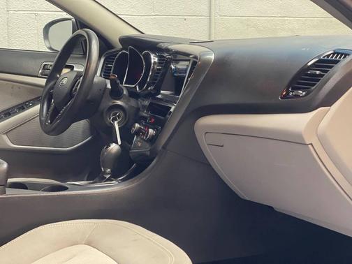 2011 Kia Optima LX