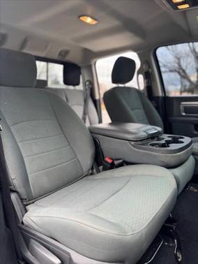 2016 RAM 1500 SLT