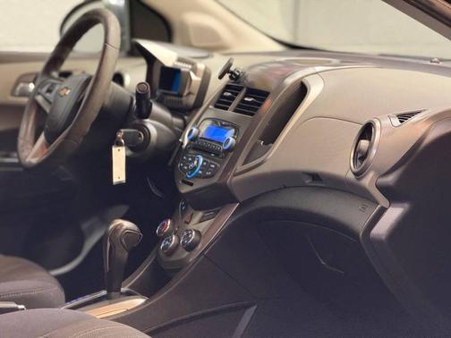 Cyber Gray Metallic 2013 Chevrolet Sonic LT