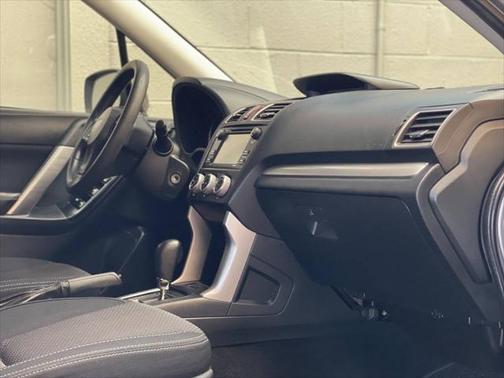 2016 Subaru Forester 2.5i