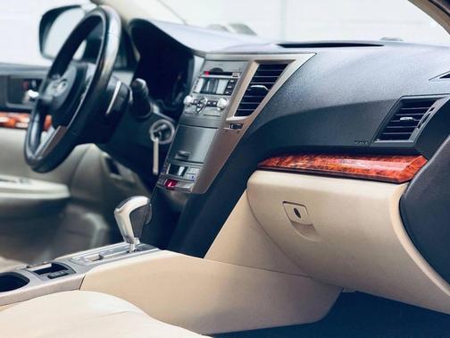 2011 Subaru Outback 2.5 i Limited