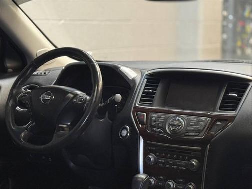 2016 Nissan Pathfinder Platinum