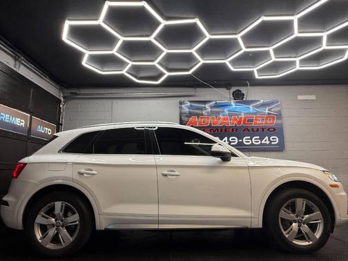 2018 Audi Q5 2.0T Premium Plus