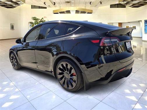 2024 Tesla Model Y Performance Dual Motor All-Wheel Drive