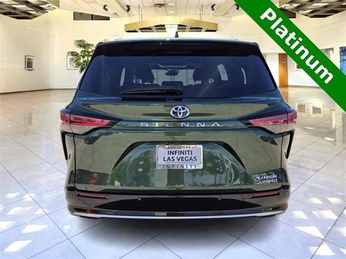 2023 Toyota Sienna Platinum 7 Passenger