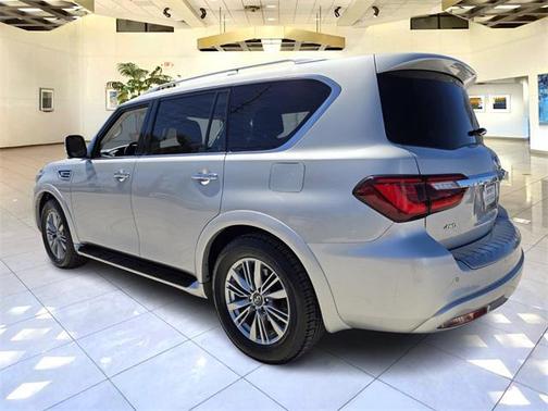 2021 INFINITI QX80 Luxe