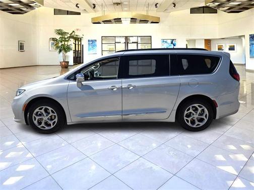 2022 Chrysler Pacifica Limited