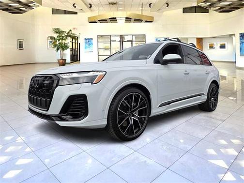 2025 Audi Q7 55 Prestige