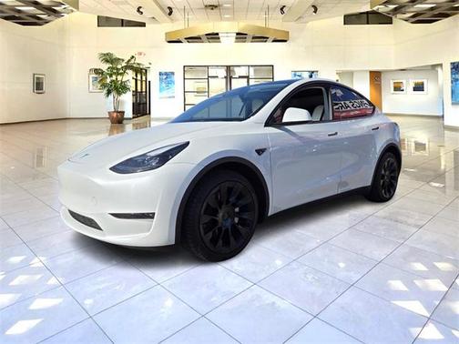 2023 Tesla Model Y Long Range Dual Motor All-Wheel Drive
