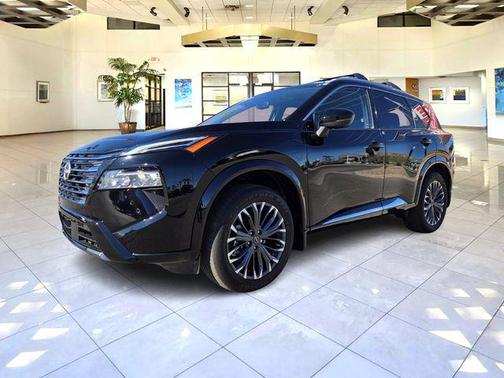 2025 Nissan Rogue Platinum