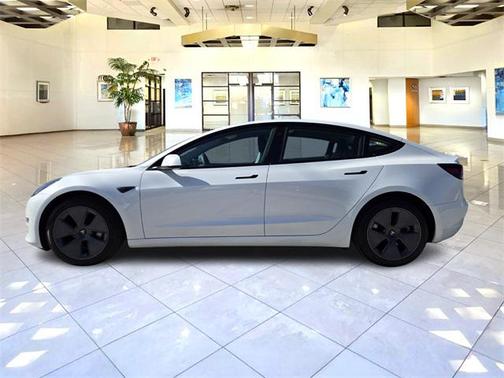 2023 Tesla Model 3 Standard Range