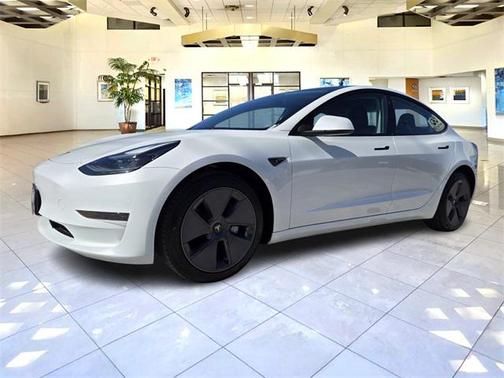 2023 Tesla Model 3 Standard Range