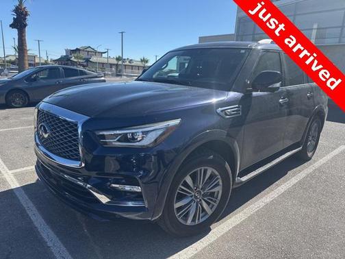 2022 INFINITI QX80 Luxe