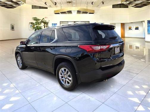 2020 Chevrolet Traverse LT Cloth