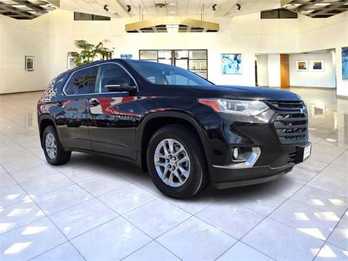 2020 Chevrolet Traverse LT Cloth
