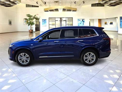 2025 Cadillac XT6 Luxury AWD