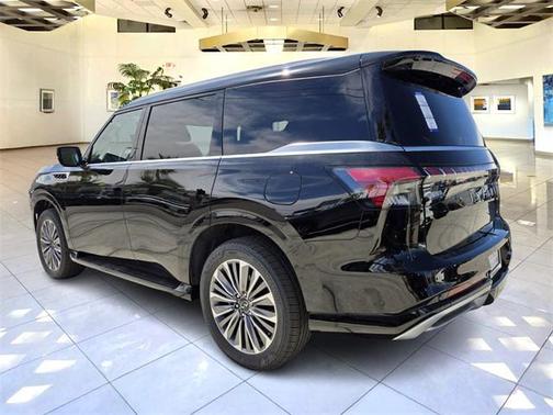 2025 INFINITI QX80 Luxe