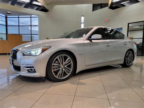2016 INFINITI Q50 Hybrid Base