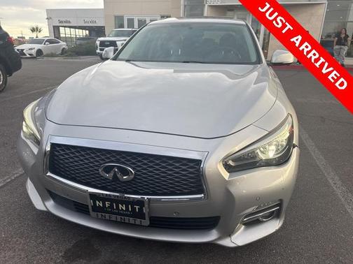 2016 INFINITI Q50 Hybrid Base