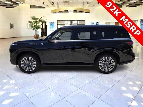 2025 INFINITI QX80 Luxe