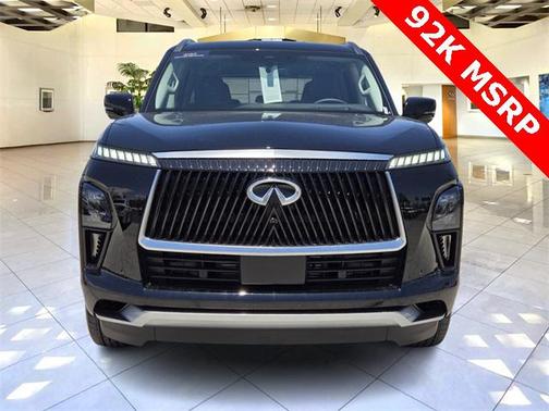 2025 INFINITI QX80 Luxe