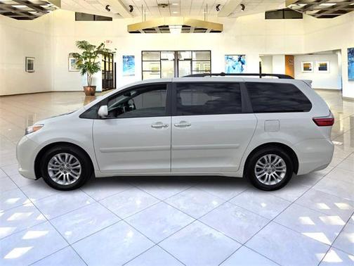 2015 Toyota Sienna XLE Premium