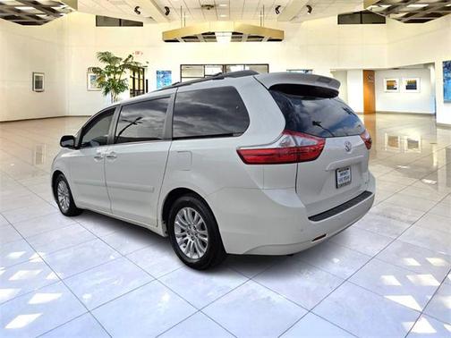 2015 Toyota Sienna XLE Premium
