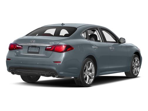 2017 INFINITI Q70 3.7