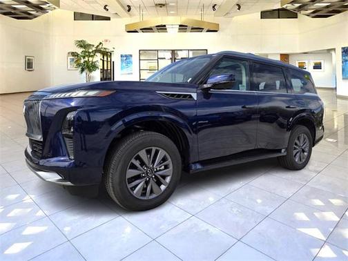 2025 INFINITI QX80 PURE