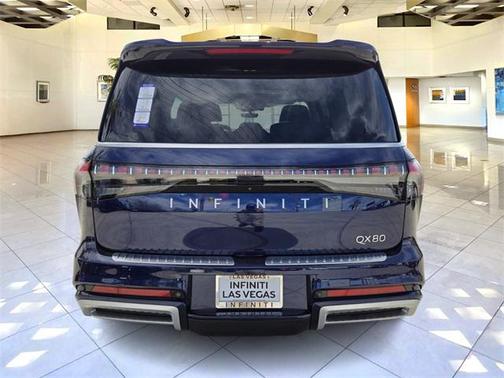 2025 INFINITI QX80 PURE