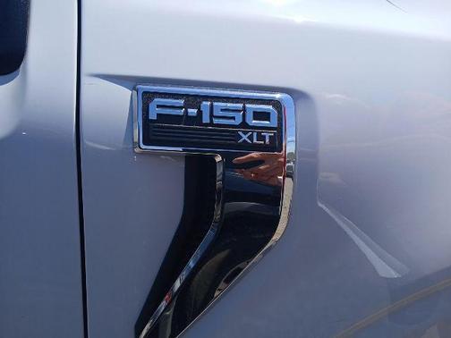 OXFORD WHITE 2025 Ford F-150 XLT