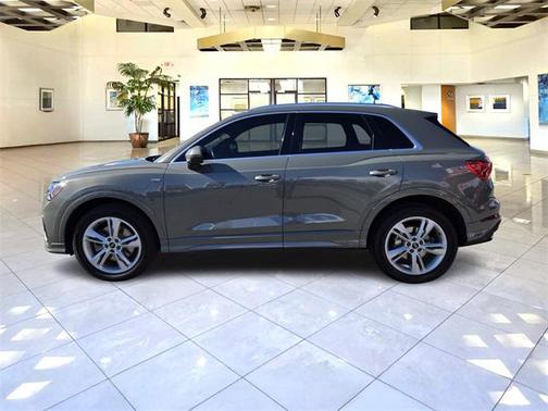 2022 Audi Q3 45 S line Premium Plus