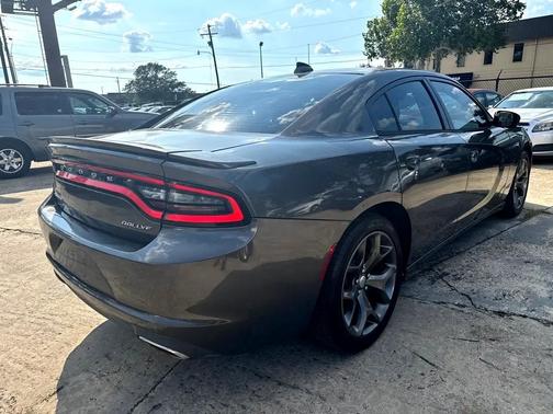 2015 Dodge Charger SXT
