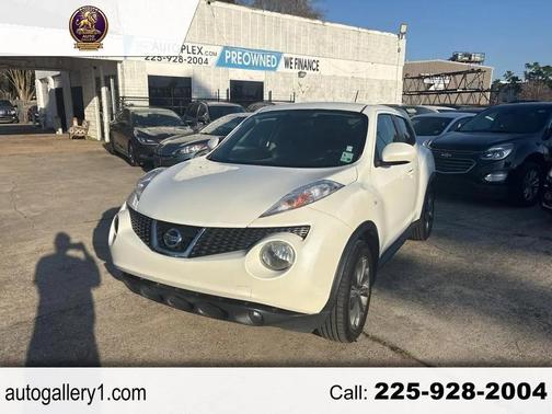 White Pearl 2014 Nissan Juke SL SUV