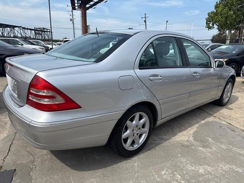 2002 Mercedes-Benz C-Class C240