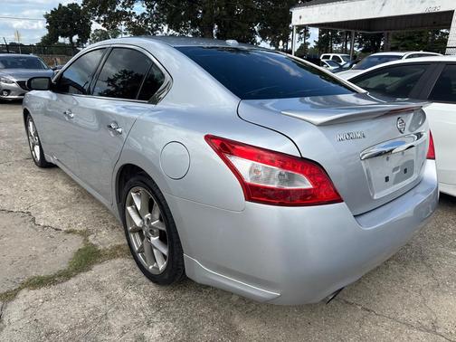 2010 Nissan Maxima S