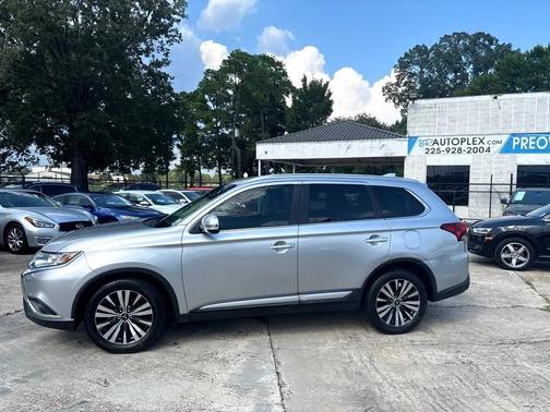 2019 Mitsubishi Outlander SE
