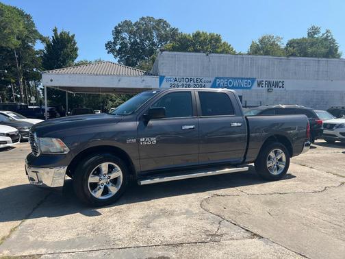 2015 RAM 1500 SLT