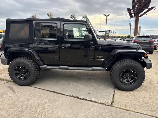2013 Jeep Wrangler Sahara