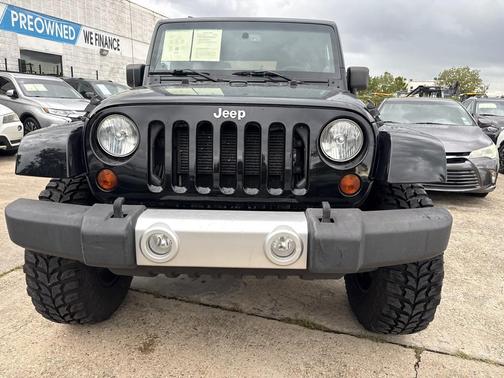 2013 Jeep Wrangler Sahara