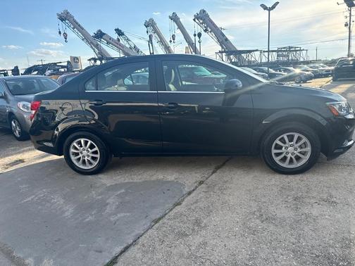 2018 Chevrolet Sonic LT