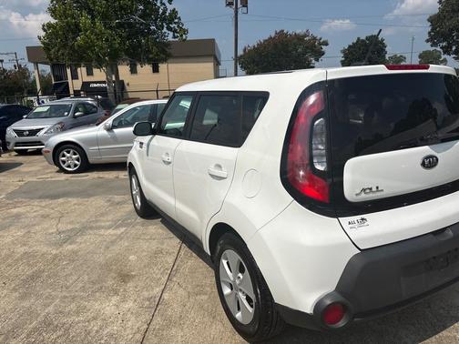 2016 Kia Soul Base
