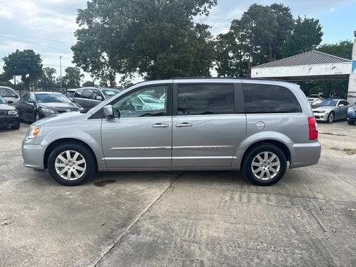 Billet Silver Metallic Clearcoat 2015 Chrysler Town & Country Touring