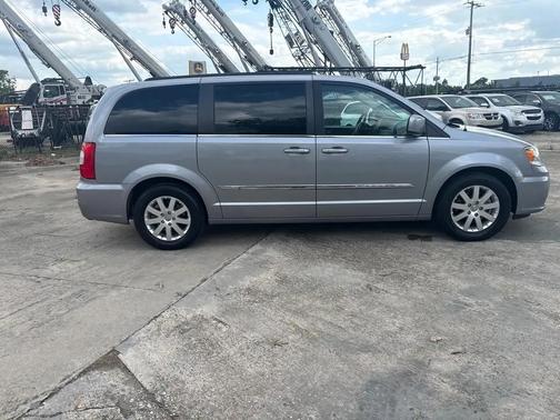 Billet Silver Metallic Clearcoat 2015 Chrysler Town & Country Touring