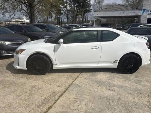 2014 Scion tC Base