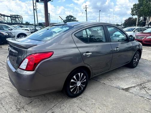 2016 Nissan Versa 1.6 SV