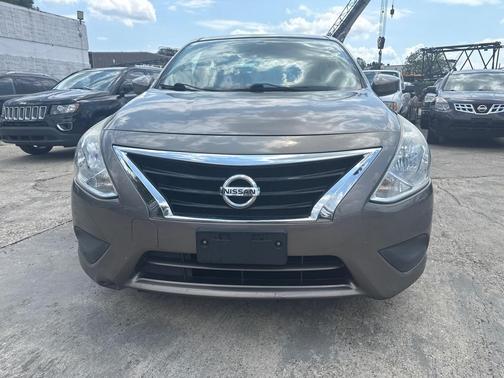 2016 Nissan Versa 1.6 SV