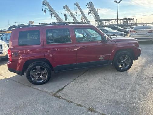 Deep Cherry Red Crystal Pearlcoat 2013 Jeep Patriot Latitude