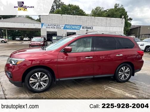 2017 Nissan Pathfinder SL